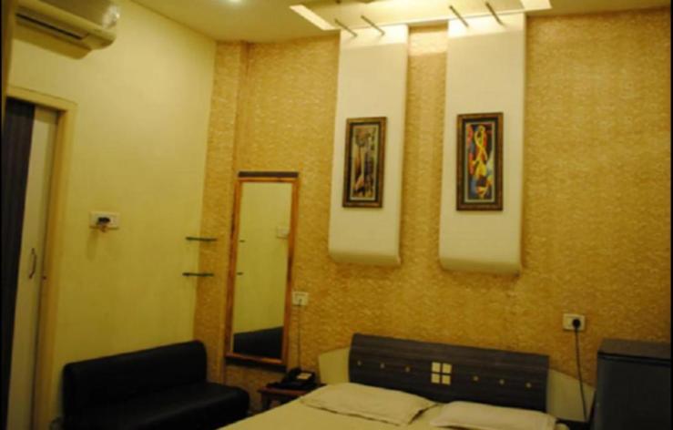 Hotel Shakun ビラーイー エクステリア 写真